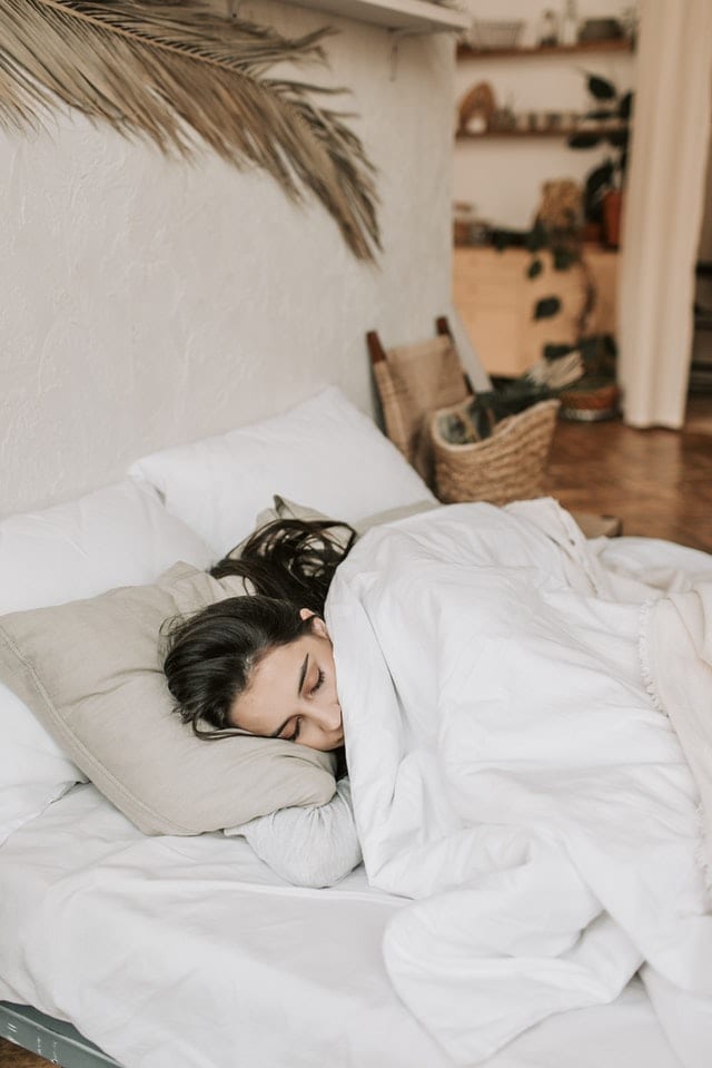 ما هو النوم الصحي 10 إستراتيجيات للحصول على عادات نوم صحية بالعربي