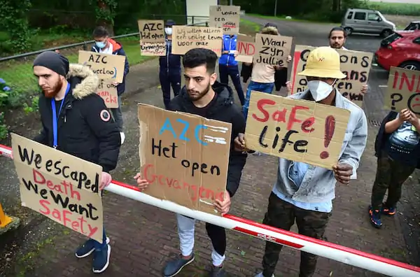 اللجوء في هولندا Refugee